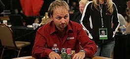 Negreanu e Hellmuth Pedem Melhor Distribuição de Prêmios no WSOP Main Event