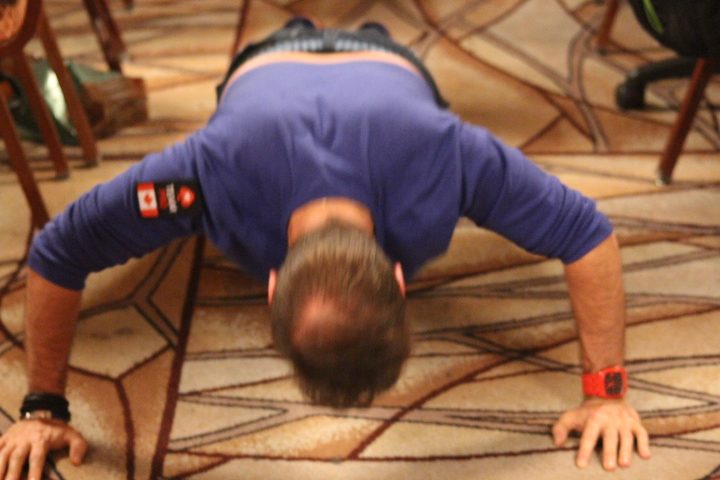 Daniel Negreanu_flexao
