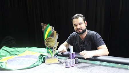 Ariel Bahia Crava o Brasil Poker Live e Ganha R$400 Mil