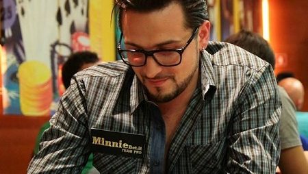 Italiano Gaetano Preite Faz Pegadinha e é Desqualificado de Mesa Final