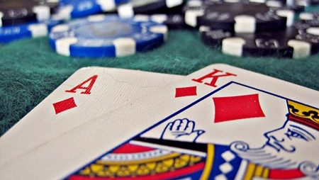 Domingo é dia de freeroll de $100 do MaisEV no PokerStars