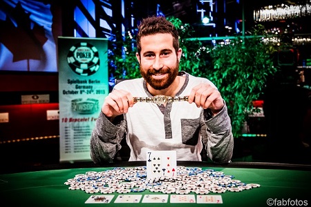 Jonathan Duhamel é processado em US$ 1.2 milhão por impostos não pagos sobre vitória no Main Event da WSOP