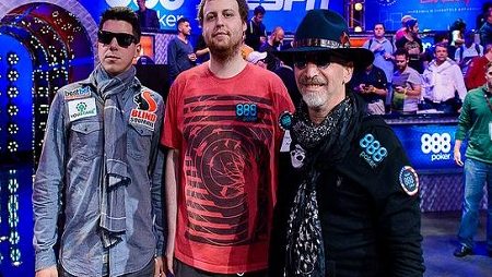 McKeehen, Blumenfield e Beckley Disputam o Bracelete do WSOP Main Event