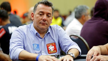 Eduardo Sequela é Chip Leader no Dia 1A do BSOP São Paulo