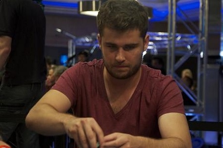 Educa-P0ker Fatura US$ 384 Mil Nas Mesas de $200 / $400 NLH