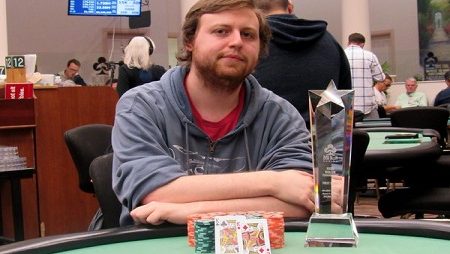 Joe McKeehen Vence  25K High Roller do WPT Bay 101