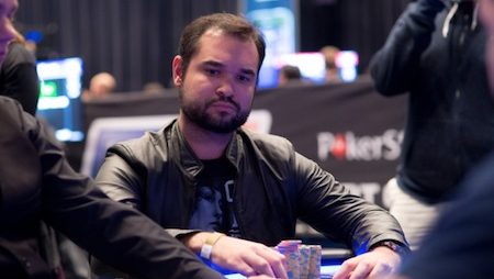 Ariel Bahia e Thiago Decano Vão ao Dia 4 do EPT Grand Final