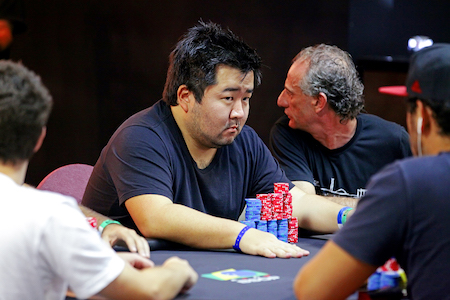 Luiz Ricardo Higashi Lidera Mesa Final do BSOP Rio Quente
