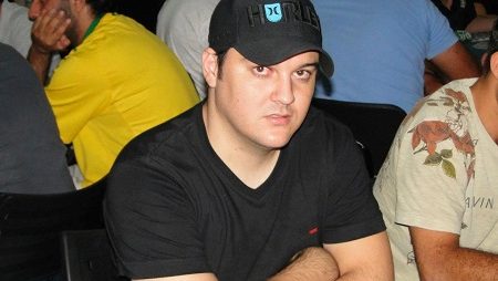 Fabiano Teixeira Faz Mesa Final do Sunday Million