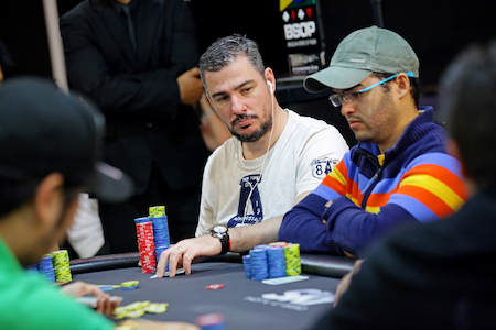 Renato Lordão Lidera a Mesa Final do BSOP Natal