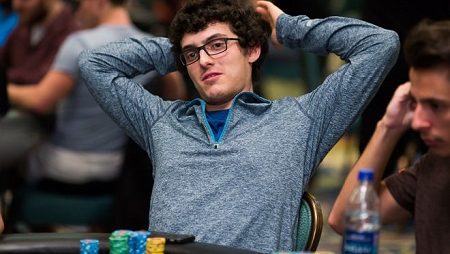 Michael Gentili Lidera a Reta Final do PokerStars Championship Bahamas