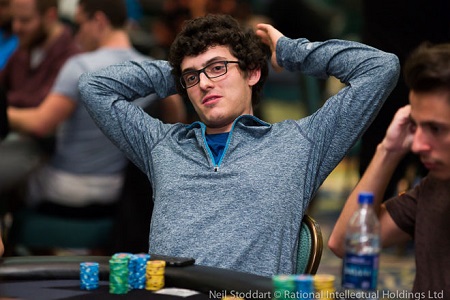Michael Gentili Lidera a Reta Final do PokerStars Championship Bahamas