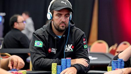 André Akkari é 23º no Evento Shootout da WSOP