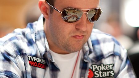 André Akkari Está na Mesa Final do Main Event do PokerStars Championship Barcelona