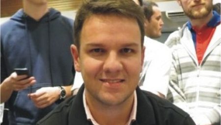 Felipe Meister Puxa a Fila no Dia 1A no BSOP Curitiba