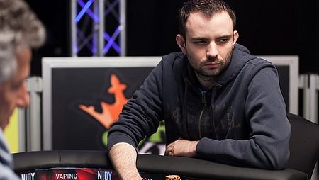 Russo Konstantin Maslak Conquista Três Leaderboards da Série SCOOP