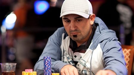 Josh Arieh Lidera FT do 50K Players Championship; Ivey Cai em Oitavo