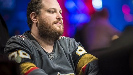 Scott Seiver Lidera Field Estrelado no $10.000 7-Card Stud Championship