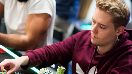 Linus Loeliger lidera dia final do £25K da Triton