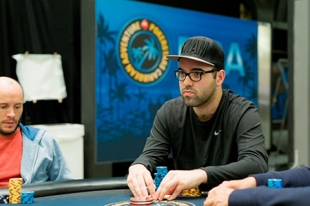 Ex-jogador profissional de poker se declara culpado em golpe de $10 milhões