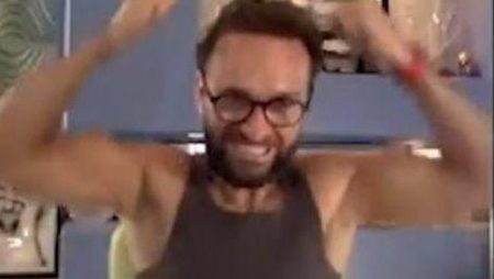 Daniel Negreanu sofre com problemas de conexão e explode ao vivo durante transmissão da WSOP Online