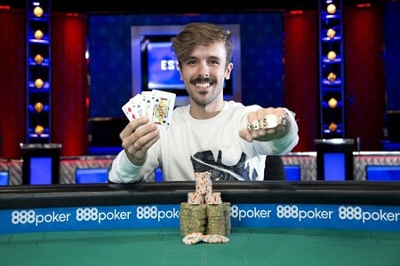 Yuri Martins vence o PLOSSUS e conquista o bicampeonato da WSOP