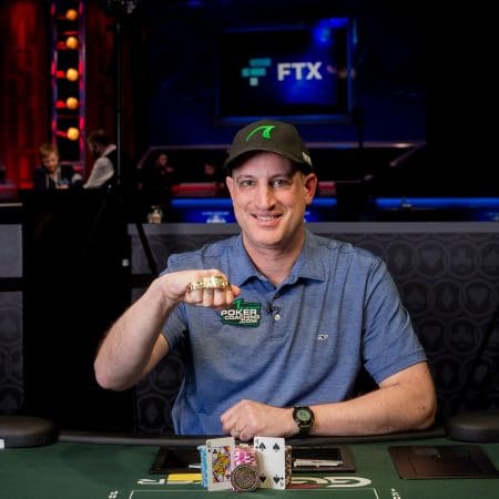 Gershon Distenfeld vence o SHOOTOUT NLH da WSOP e doa prêmio para caridade