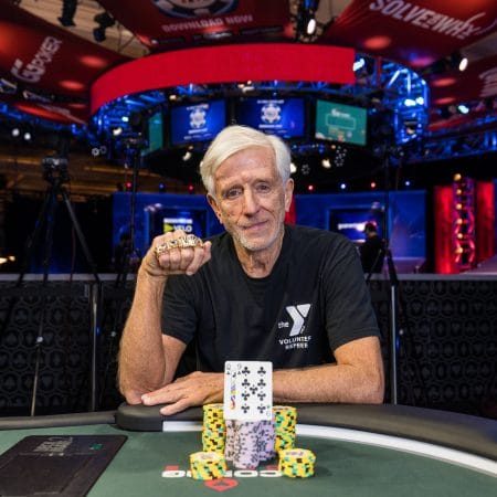 Robert McMillan vence o Seniors Championship da WSOP