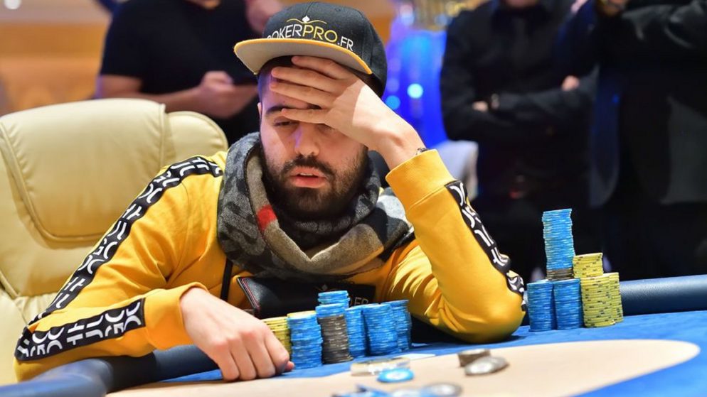 Jogador demora 17 minutos para agir em mão no Main Event da WSOP Europa