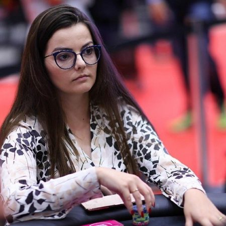Laurê Torunier é campeã do $55 Mini Bounty Builder High Roller