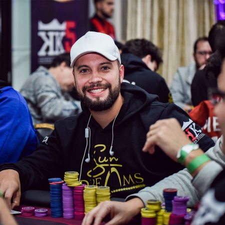 Léo Alcântara é vice-campeão do $55 Mini Bounty Builder High Roller