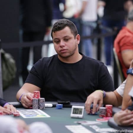 Paulo Pinto é chip leader na mesa final do Main Event do BSOP São Paulo