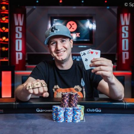 Onze anos após ganhar seu primeiro bracelete, Justin Pechie volta a vencer na WSOP