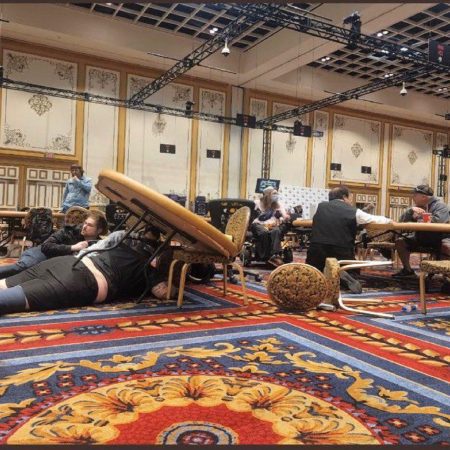 Alarme falso causa suspeita de tiroteio e pânico na WSOP