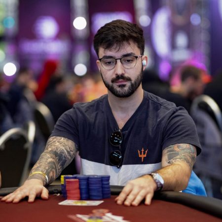 Matheus Cardoso faz vice e sexto lugar no WCOOP