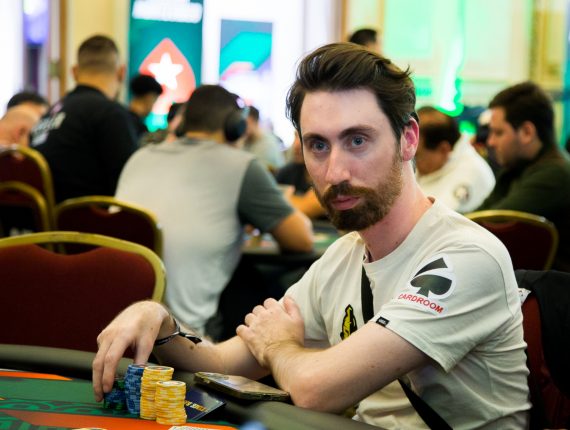 Carlos Rox e Matheus Lima passam ao Dia Final do Evento #98 da WSOP