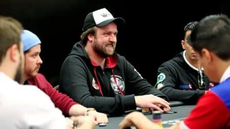 Célio Voelz, do Brasil, brilha na World Series of Poker com vice-campeonato