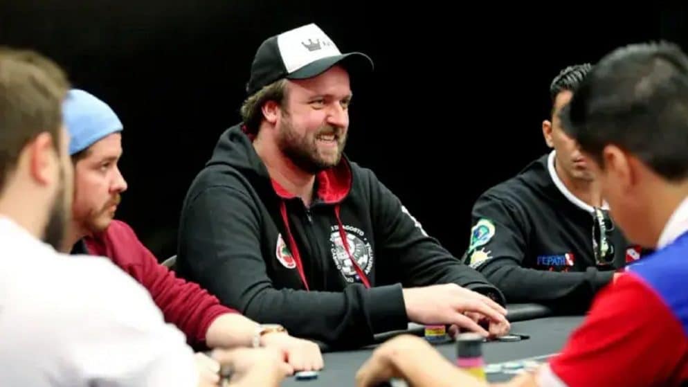 Célio Voelz, do Brasil, brilha na World Series of Poker com vice-campeonato