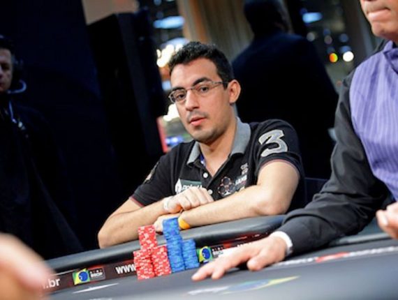 Peter Patrício lidera 11 brasileiros no Dia 1A do Main Event da WSOP