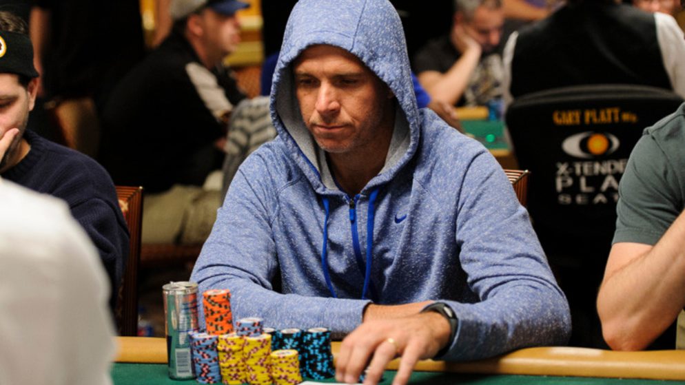 Gualter Salles lidera quarteto brasuca no Dia 2 do Poker Hall of Fame Bounty da WSOP