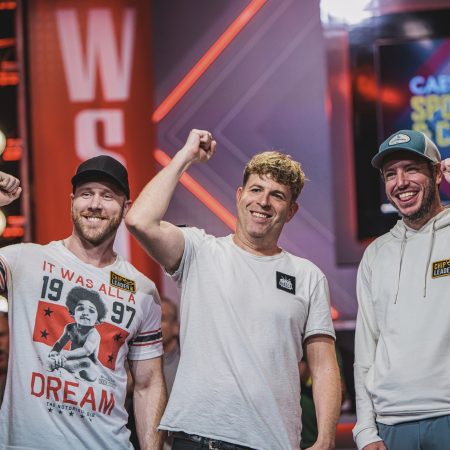 Adam Walton, Steven Jones e Daniel Weinman disputam 3-handed do Main Event da WSOP