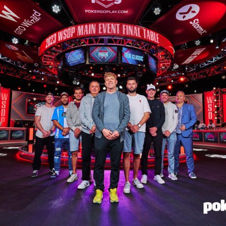 Adam Walton é chip leader na mesa final do Main Event da WSOP 2023