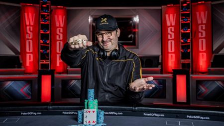 Phil Hellmuth vence o Super Turbo Bounty e conquista o 17º bracelete da WSOP