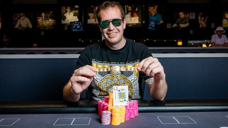 Shawn Daniels fatura US$ 777.777 ao vencer o evento #77 da WSOP