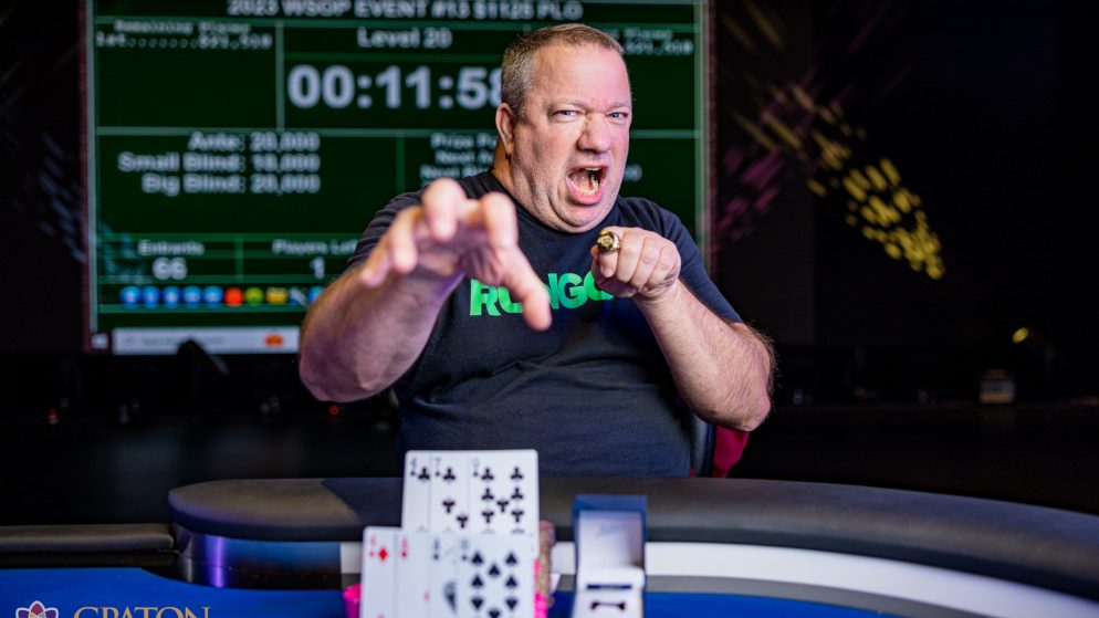 Dan Lowery ganha 14º anel da WSOP e cola em Ari Engel e Hawkins