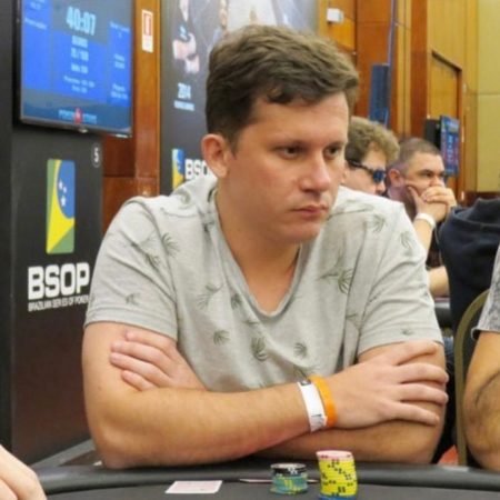 Guilherme Biazutti é bronze no $525 Bounty Hunters HR