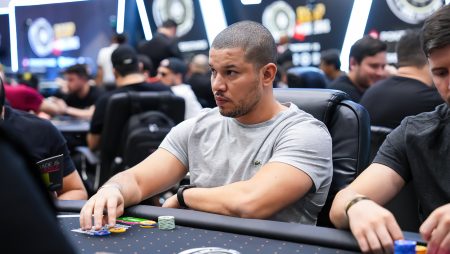 Diogo Ferreira conquista dois títulos no PokerStars