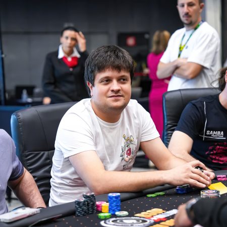 Eduardo Silva está na mesa final do Colossus da WSOP Online