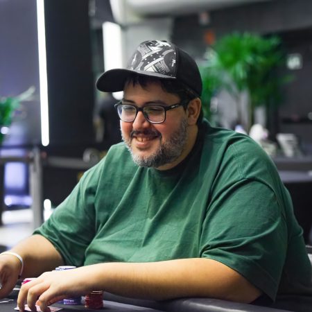 Fernando Viana lidera brasileiros em dia de bons resultados no GGPoker
