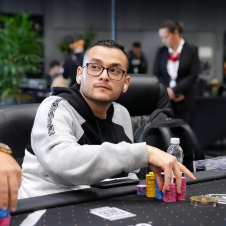 Colombiano Julian Pineda avança na ponta ao Dia Final do R$10K High Roller do BSOP Millions